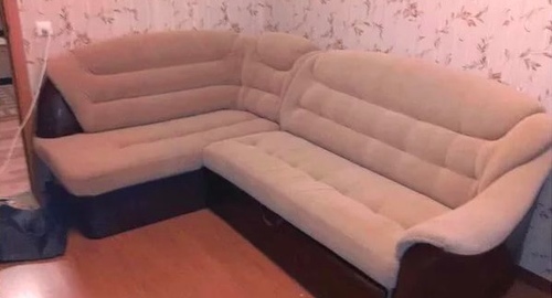 Перетяжка углового дивана. Бердск